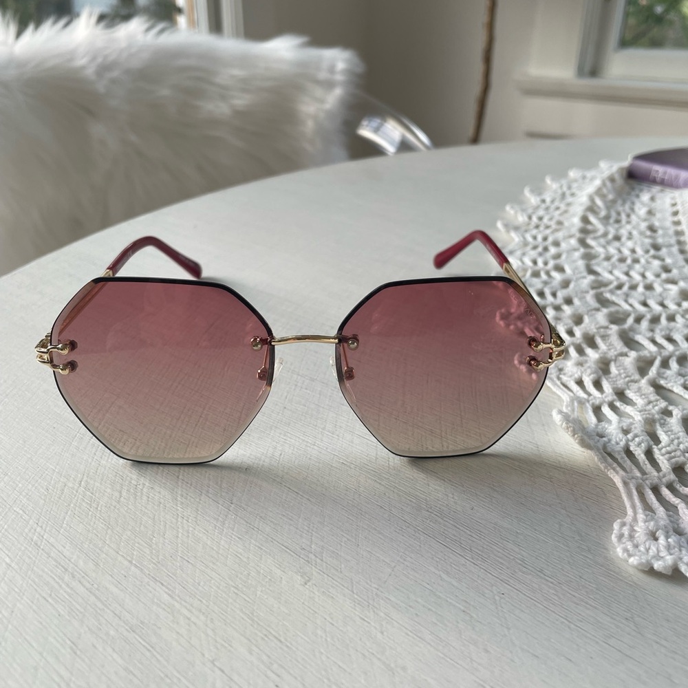 Chic Hexagonal Sunglasses With Gradient Lenses - image 3